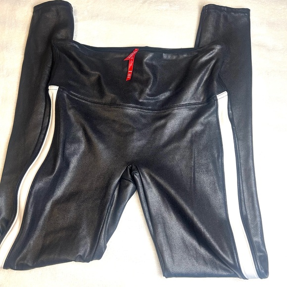 SPANX Faux Leather Black Leggings with White Stripe Women’s Medium - Picture 5 of 7
